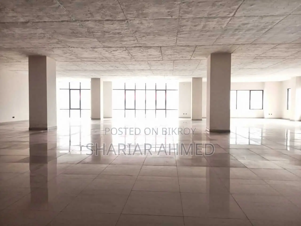 Exclusive 4040 SqFt Commercial Floor Rent In GULSHAN 2
