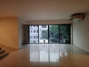 Luxurious Brand New (GYM-POOL)Semi Furnished Flat For Rent In GULSHAN