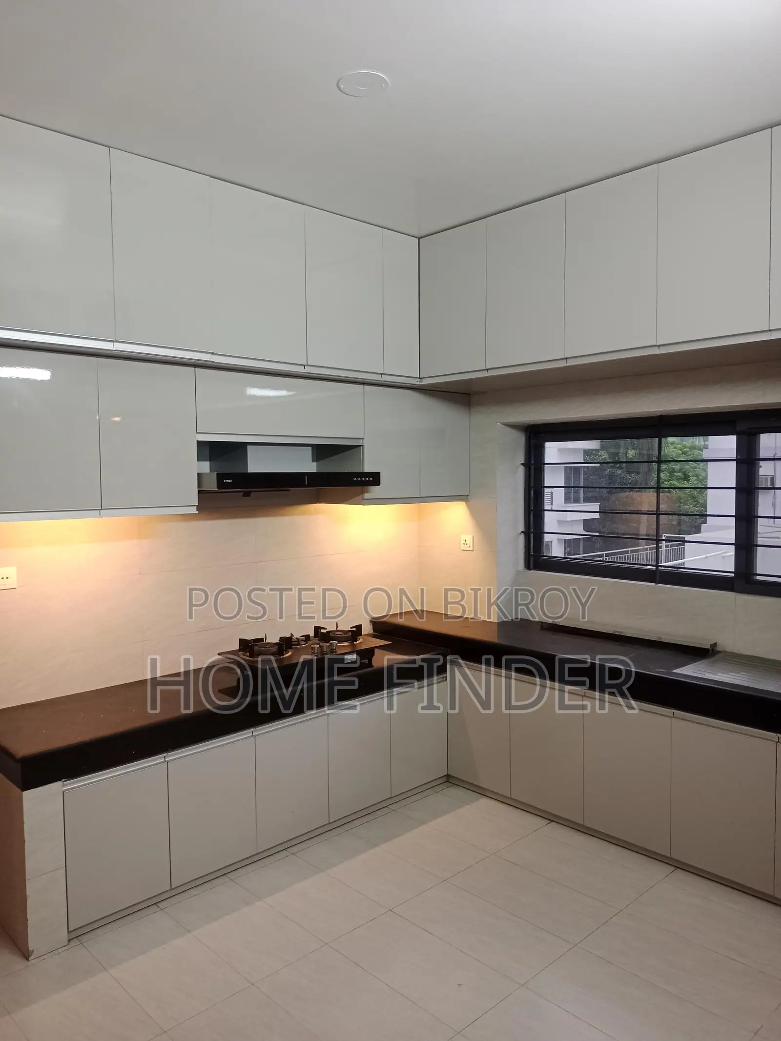 Luxurious Brand New (GYM-POOL)Semi Furnished Flat For Rent In GULSHAN