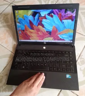 HP Laptop (4GB RAM, 500GB HDD), Nationwide Courier Available.