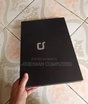 HP Laptop (4GB RAM, 500GB HDD), Nationwide Courier Available.