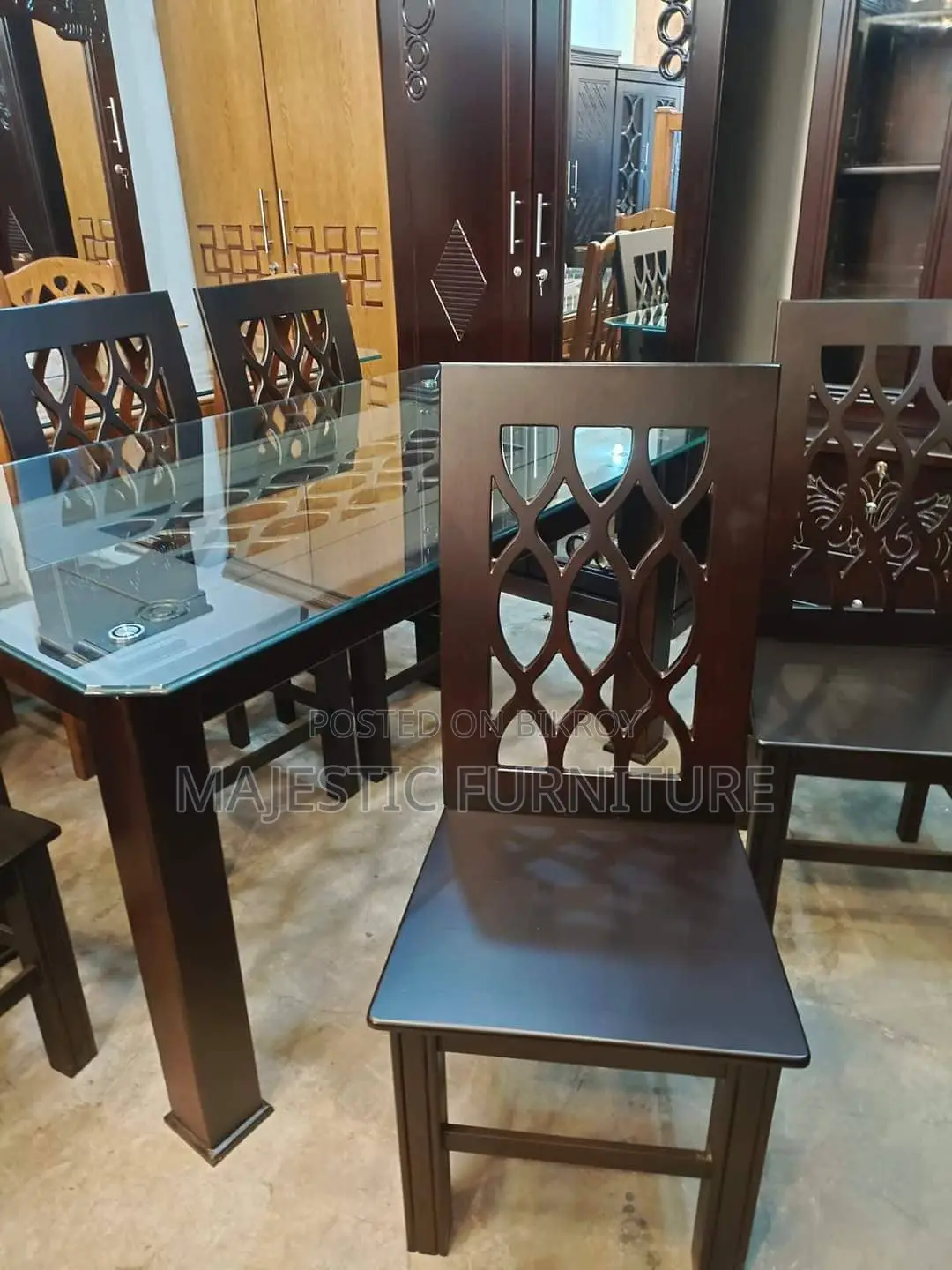 New Dining Set. M# 1682