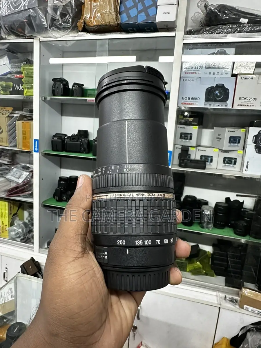 Tamron 18-200mm লেন্স