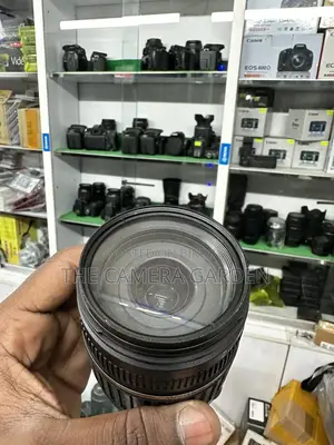 Tamron 18-200mm লেন্স