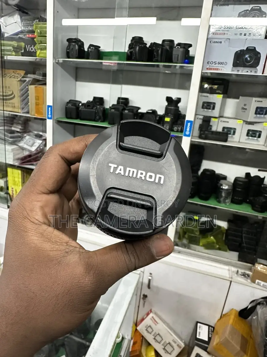 Tamron 18-200mm লেন্স