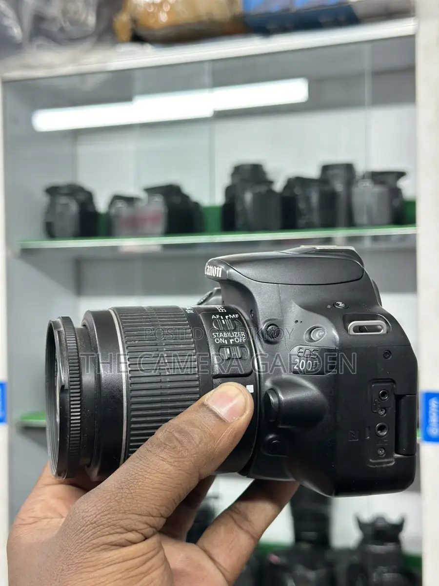 Canon 200d 18-55mm Lens