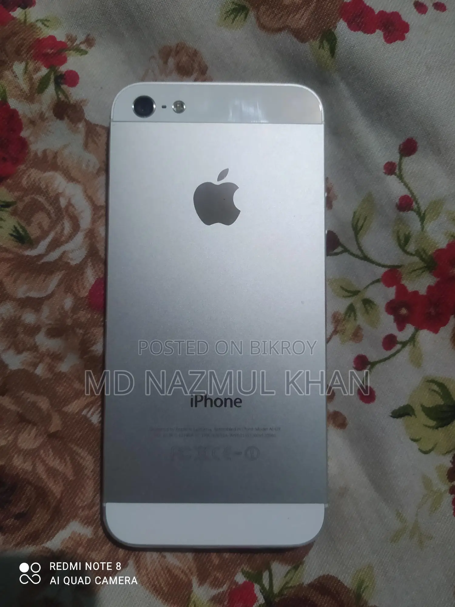 Apple iPhone 5S . (Used)