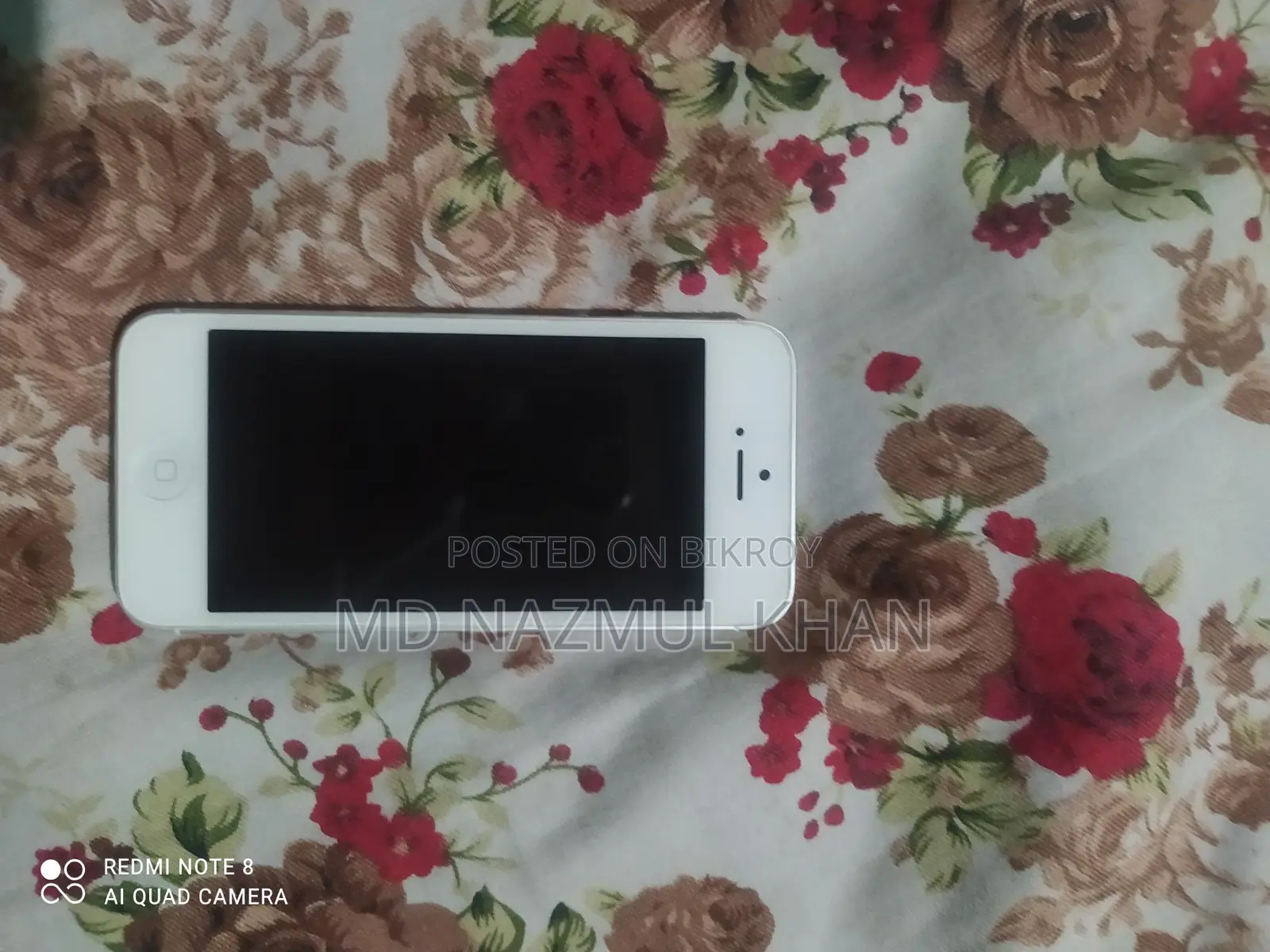 Apple iPhone 5S . (Used)