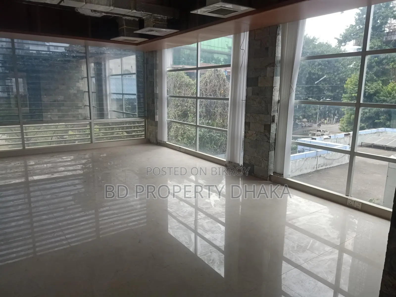 4000 Sqft ground floor shop /showroom/code Rent in Gulshan