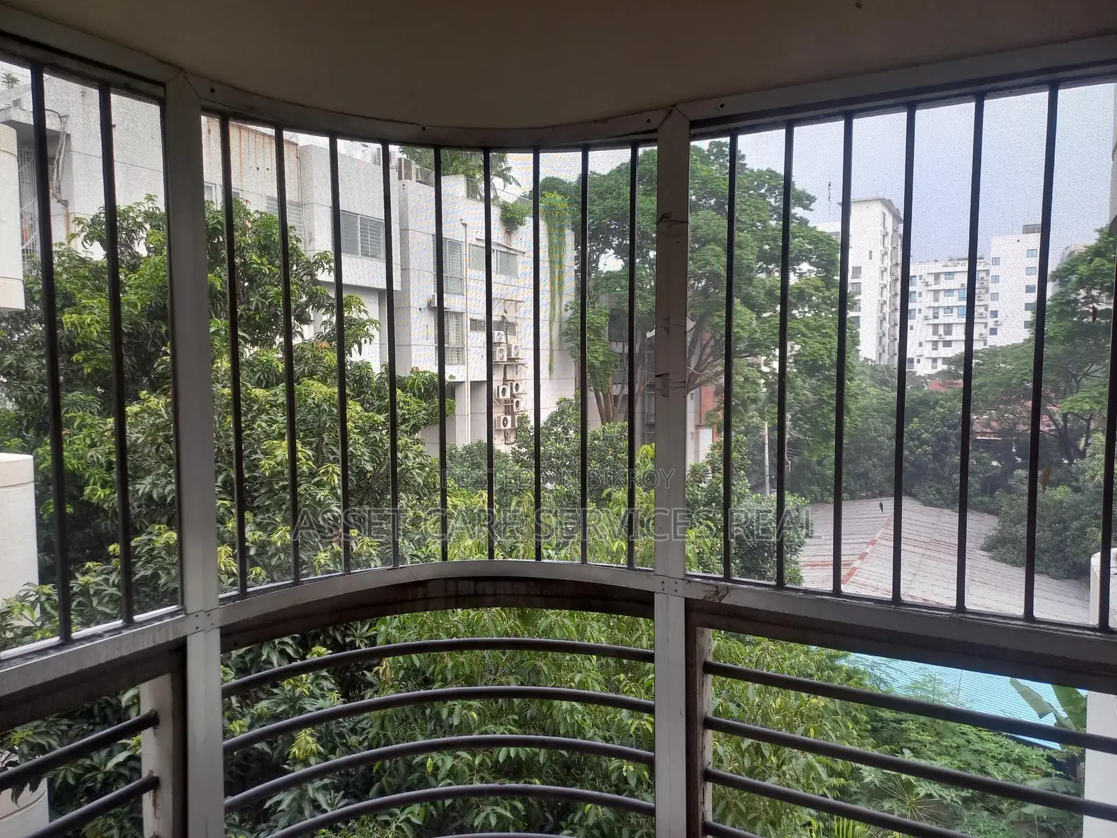 গুলশানে সম্পূর্ণ বাড়ি বিক্রি হবে।