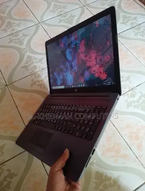 HP Core i3 7th Gen Laptop, 8GB RAM, 128GB SSD, কুরিয়ারেও দেয়া হয়।