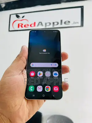 Samsung Galaxy S22 8/256 (Used)