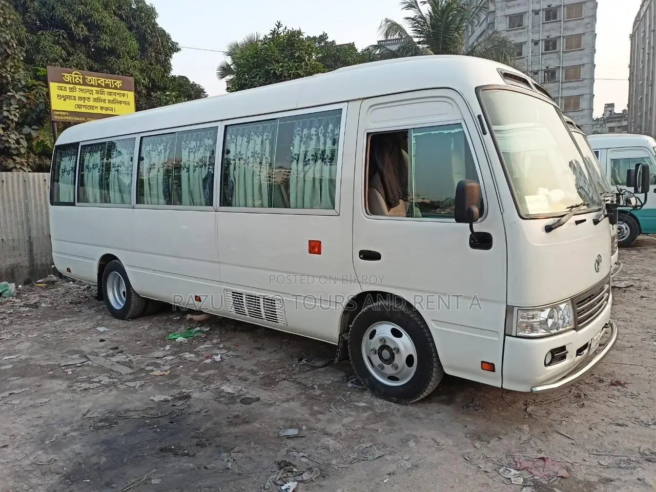 Ac Mini Bus For Rent