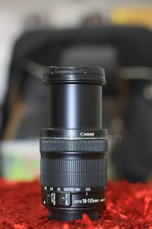 Canon 18-135 is stm wide lens