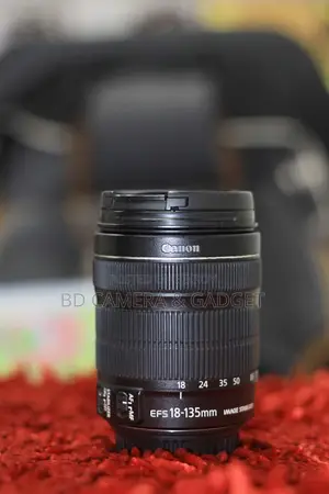 Canon 18-135 IS STM Wide Lens