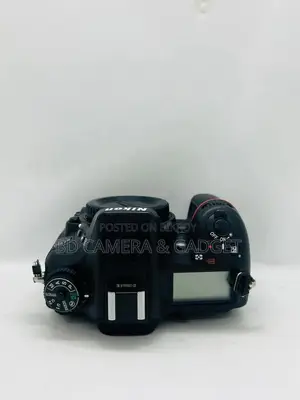 Nikon D7100 body.