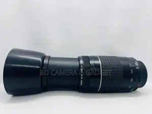 Canon 75-300 zoom lens with hood free