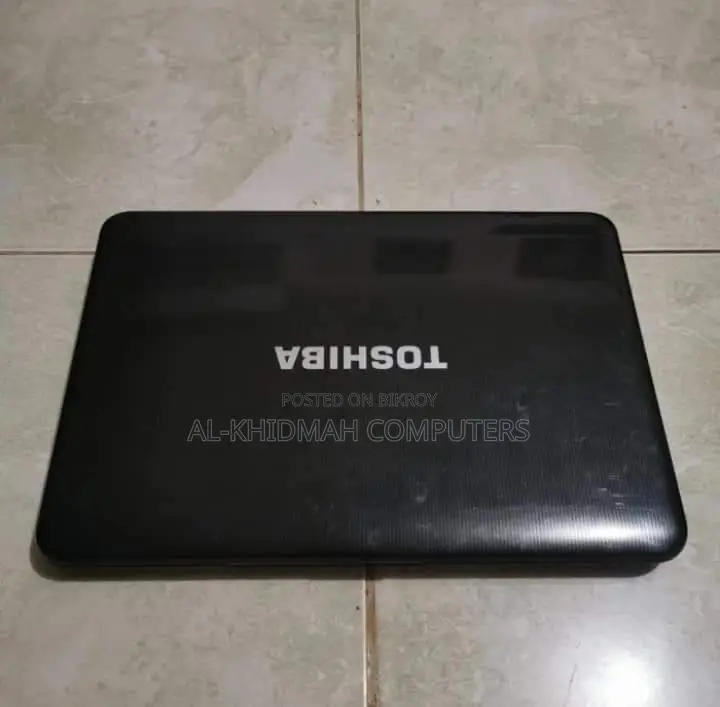Toshiba Core i3 Laptop, 4GB RAM, 1000GB (1TB) Hard Disk.