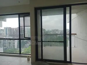 Swimming Pool Gym Facilities Luxury Park View Flat Rent GULSHAN (2)