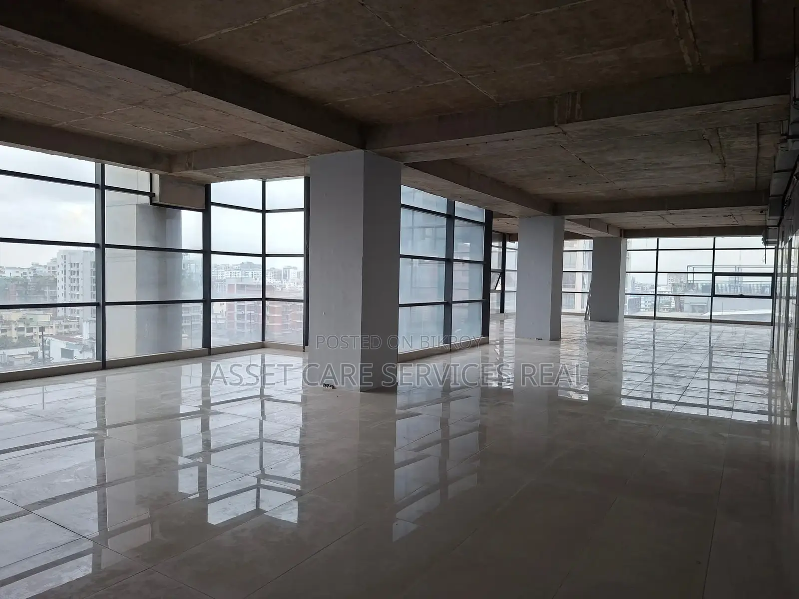 5200 Sqf Brand New Commercial Space Rent @ Gulshan Avenue.