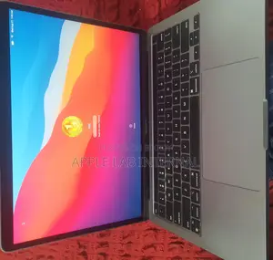 MacBook Pro 13" M1 8GB RAM 256GB SSD