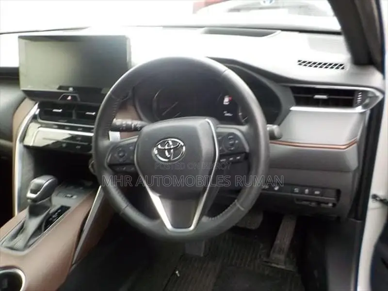 Toyota Harrier Z LEATHER MODELISTA 2022