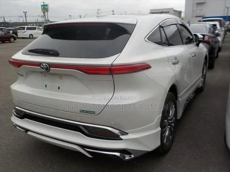 Toyota Harrier Z LEATHER MODELISTA 2022