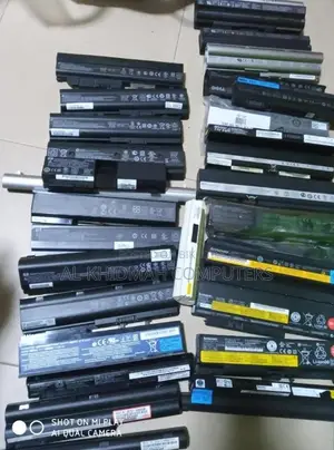 Used Old Laptop Battery For Sale, (Courier Delivery Available)