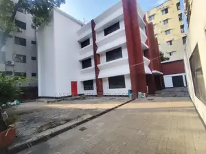 বনানীতে ৮০০০ বর্গফুটের সুন্দর স্বতন্ত্র বাড়ি ভাড়া