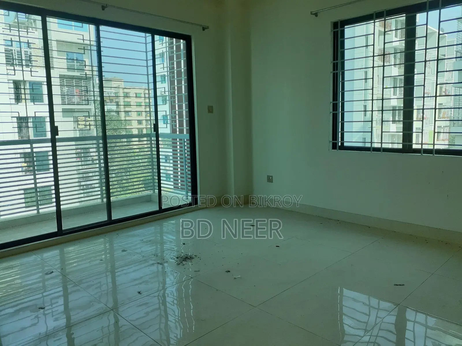 Unfurnished 3 Bed room Flat Rent in Gulshan