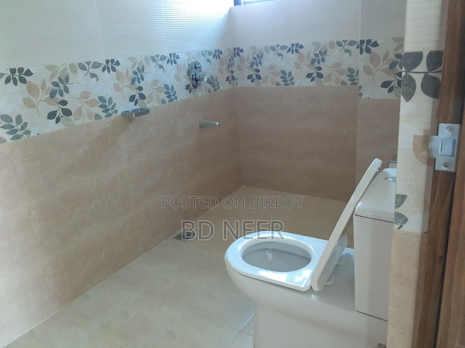 Unfurnished 3 Bed room Flat Rent in Gulshan