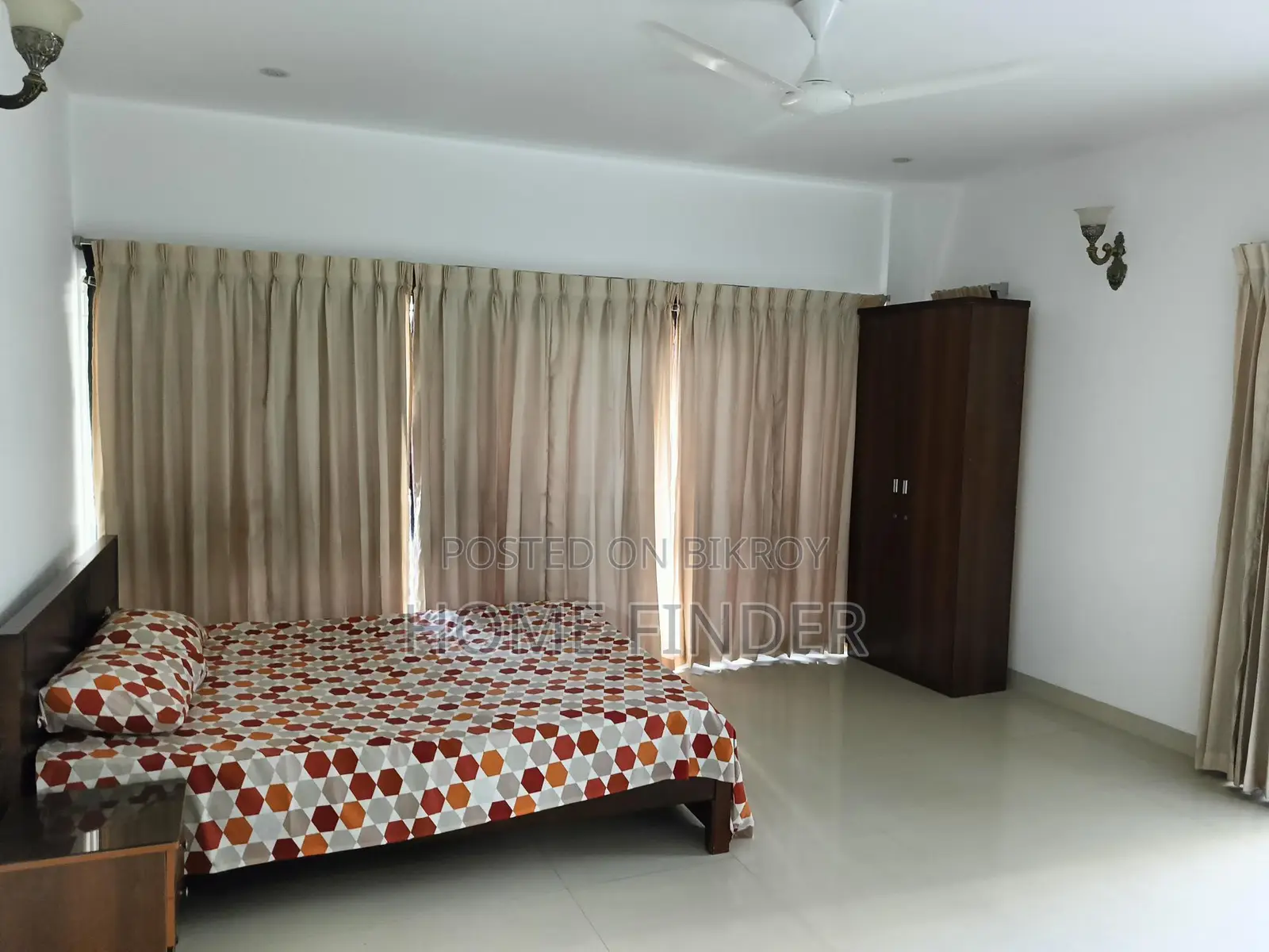2400 Sqft furnished Apartment For Rent in Gulshan Dhaka