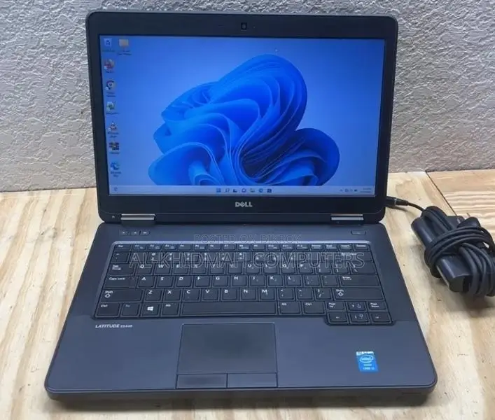 DELL Core i3 4th Generation Laptop, 4GB, 500GB, 14" inch Display