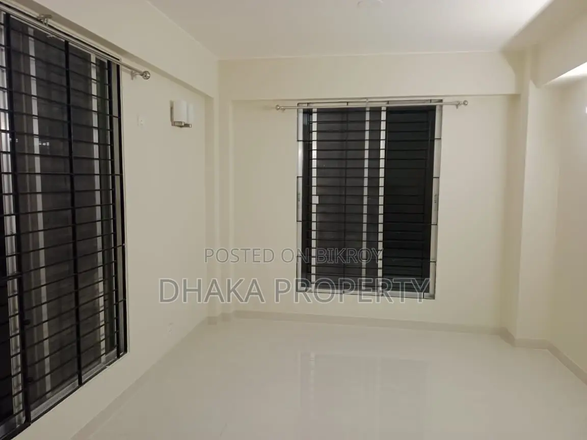 বনানীতে আনফার্নিশড চমৎকার অ্যাপার্টমেন্ট ভাড়া