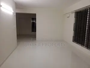 বনানীতে আনফার্নিশড চমৎকার অ্যাপার্টমেন্ট ভাড়া