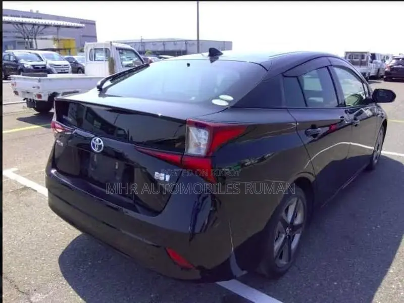 Toyota Prius S TOURING PACKAGE 2019