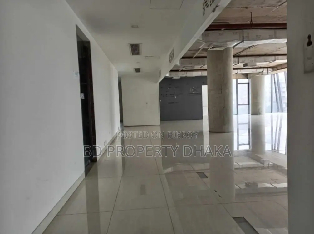 3300 Sqft Open Commercial Space Rent In Gulshan Avenue