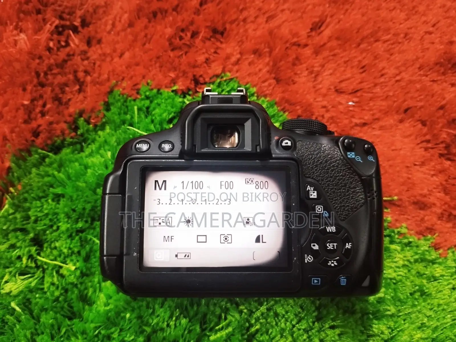 Canon 700d Body Display Shadow