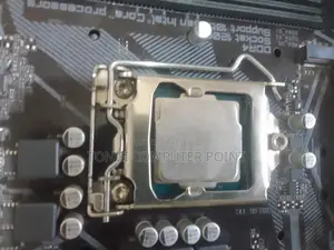 Gigabyte H410m + i3 10th Gen Processor