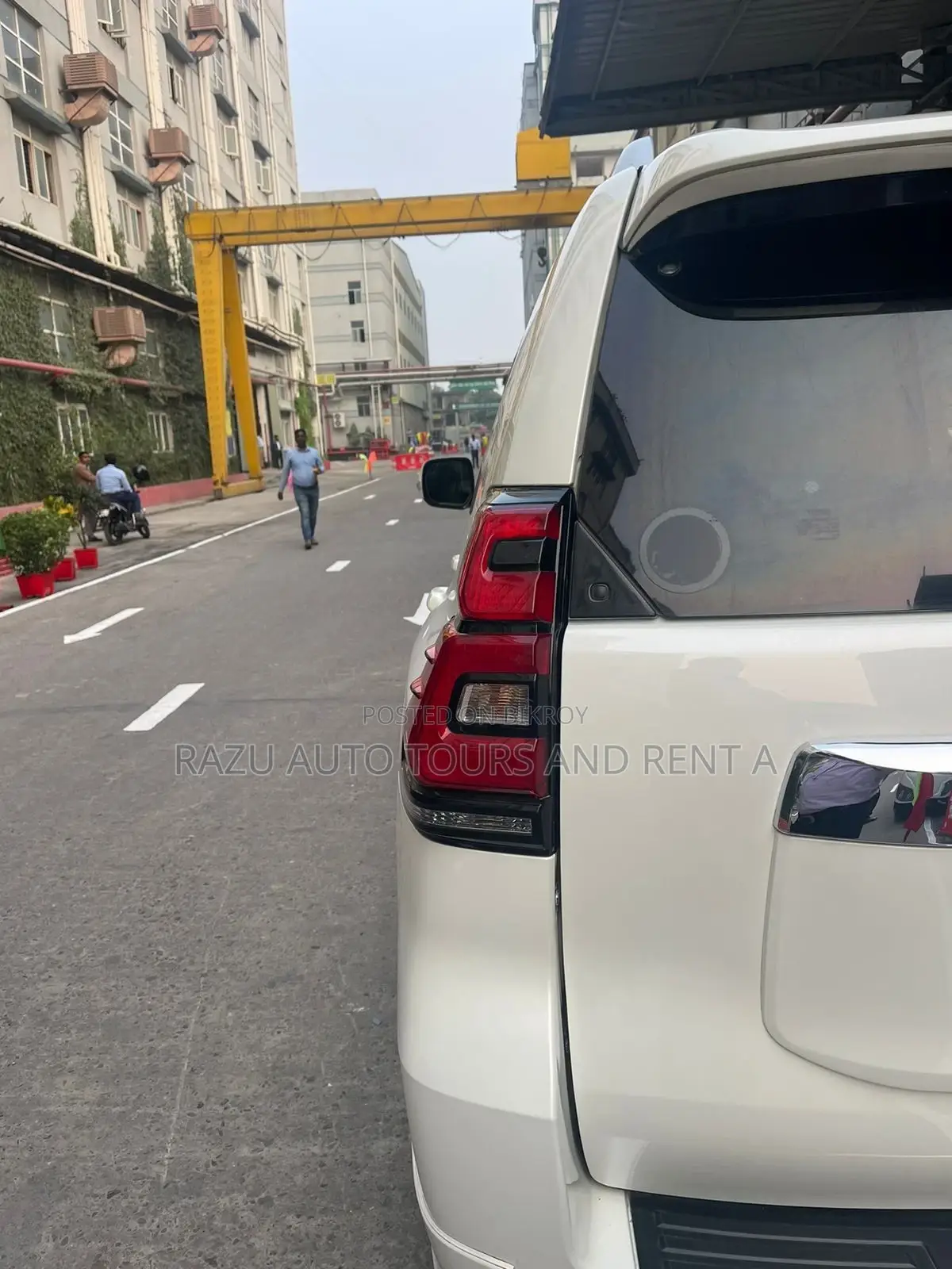 Land Cruiser Prado For Rent