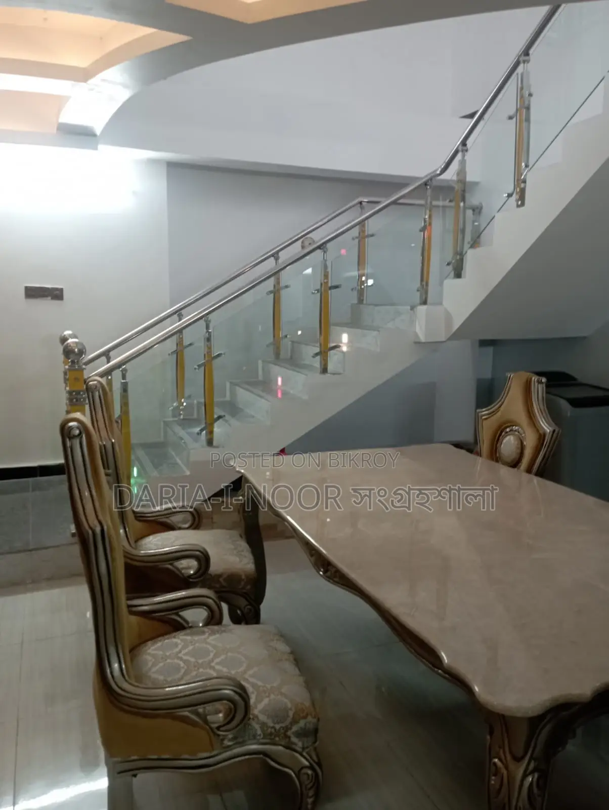 পশ্চিম ধানমন্ডিতে চার কাঠা জমিতে সুইমিং পুল Duplex সহ বাড়ি বিক্রি