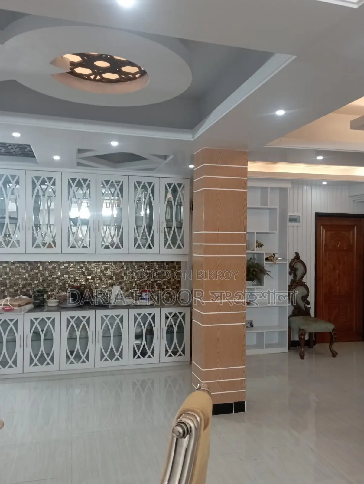 পশ্চিম ধানমন্ডিতে চার কাঠা জমিতে সুইমিং পুল Duplex সহ বাড়ি বিক্রি