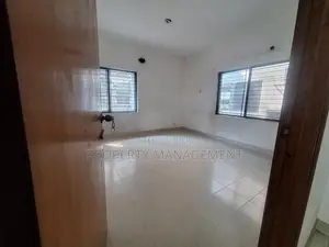 2300 Sqft Office Space for Rent in Gulshan 1 with Nice View