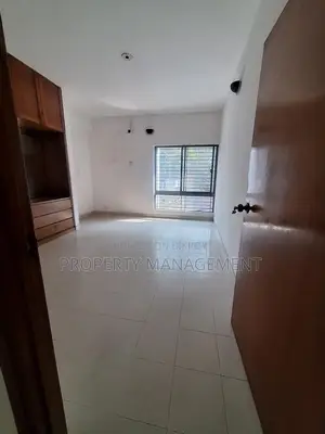 2300 Sqft Office Space for Rent in Gulshan 1 with Nice View