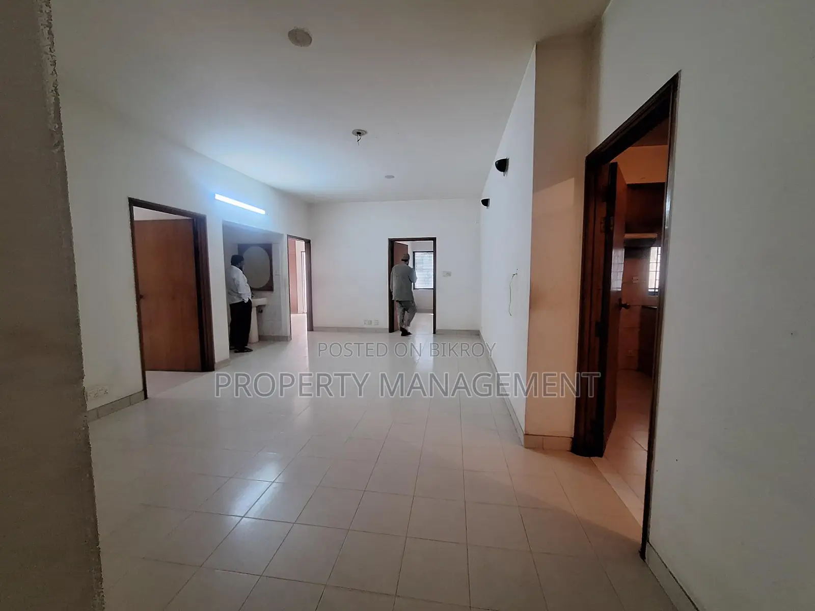 2300 Sqft Office Space for Rent in Gulshan 1 with Nice View