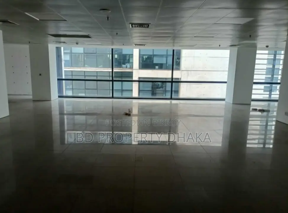 3300 Sqft Open Commercial Semi Furnished Space Rent in Banani