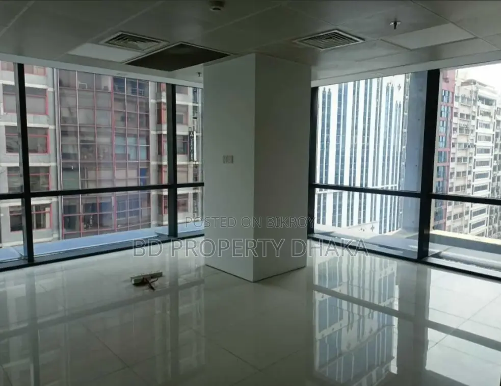 3300 Sqft Open Commercial Semi Furnished Space Rent in Banani