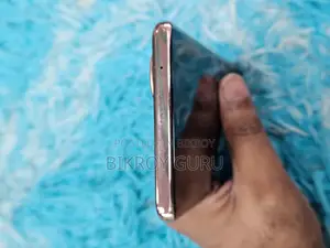 Vivo V40E 5G 8GB 128 (Used)