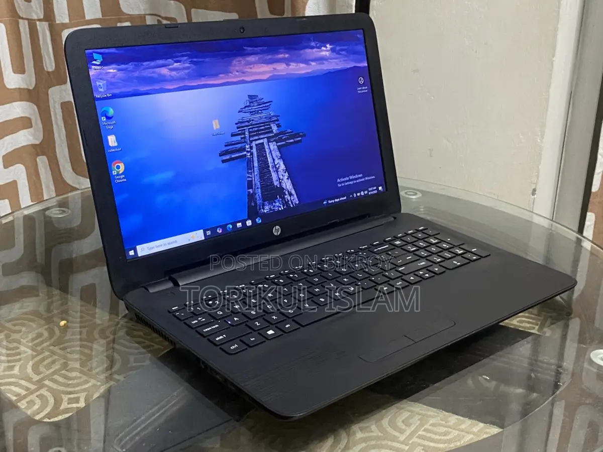 HP Laptop / 8GB / 128 GB / Graphics 4GB