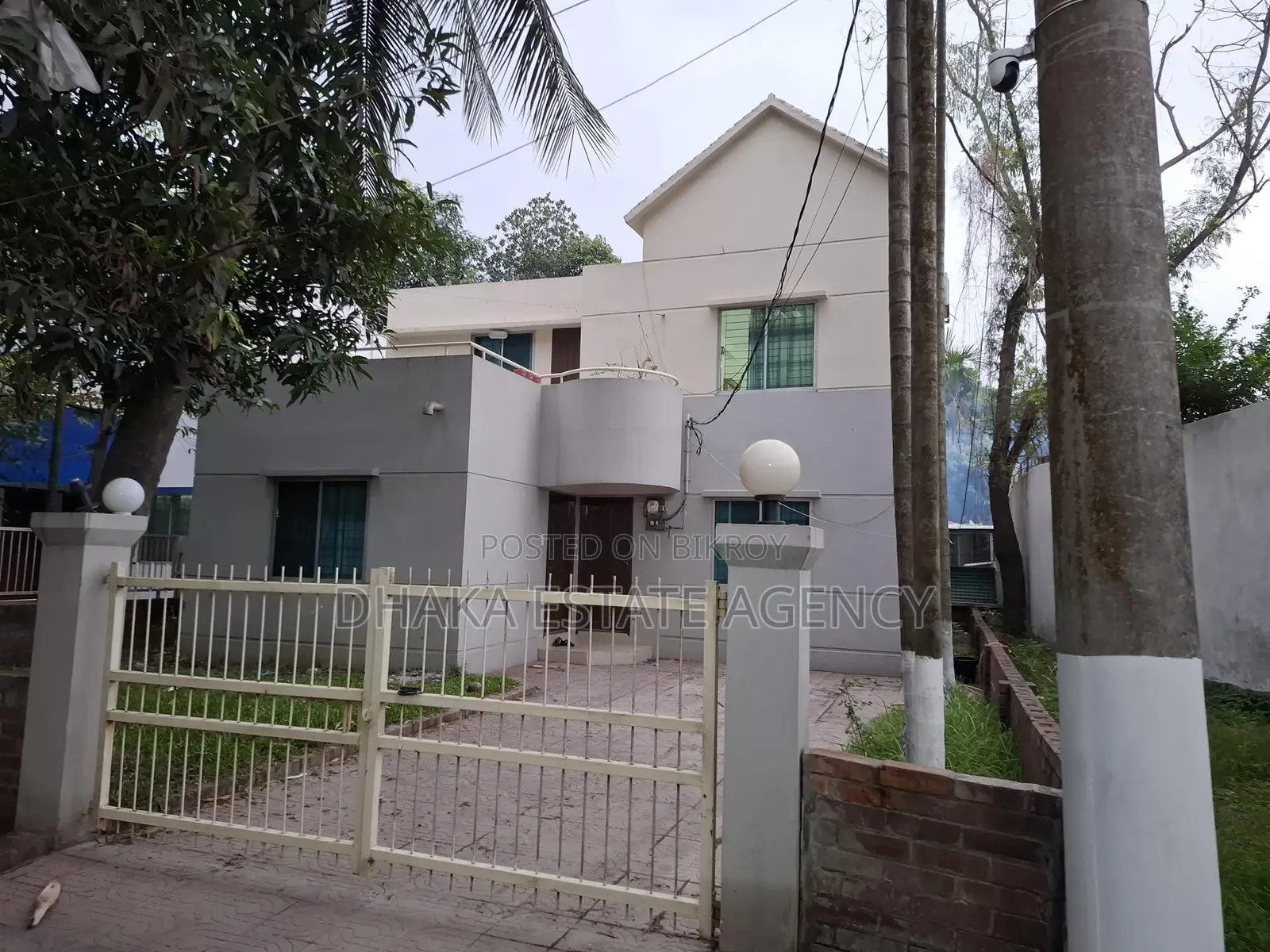 বারিধারা দক্ষিণমুখী ৮.২৫ কাঠা জমি বিক্রয়
